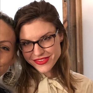 Meet your Posher, Arielle